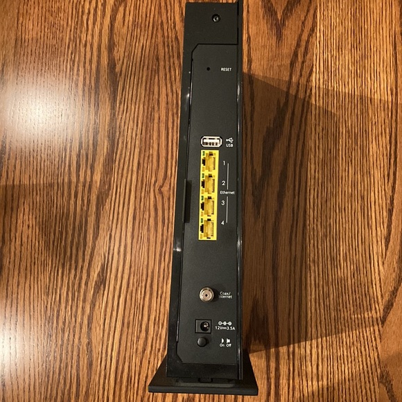 Net gear AC1750 WiFi Cable Modem Router - Picture 6 of 7